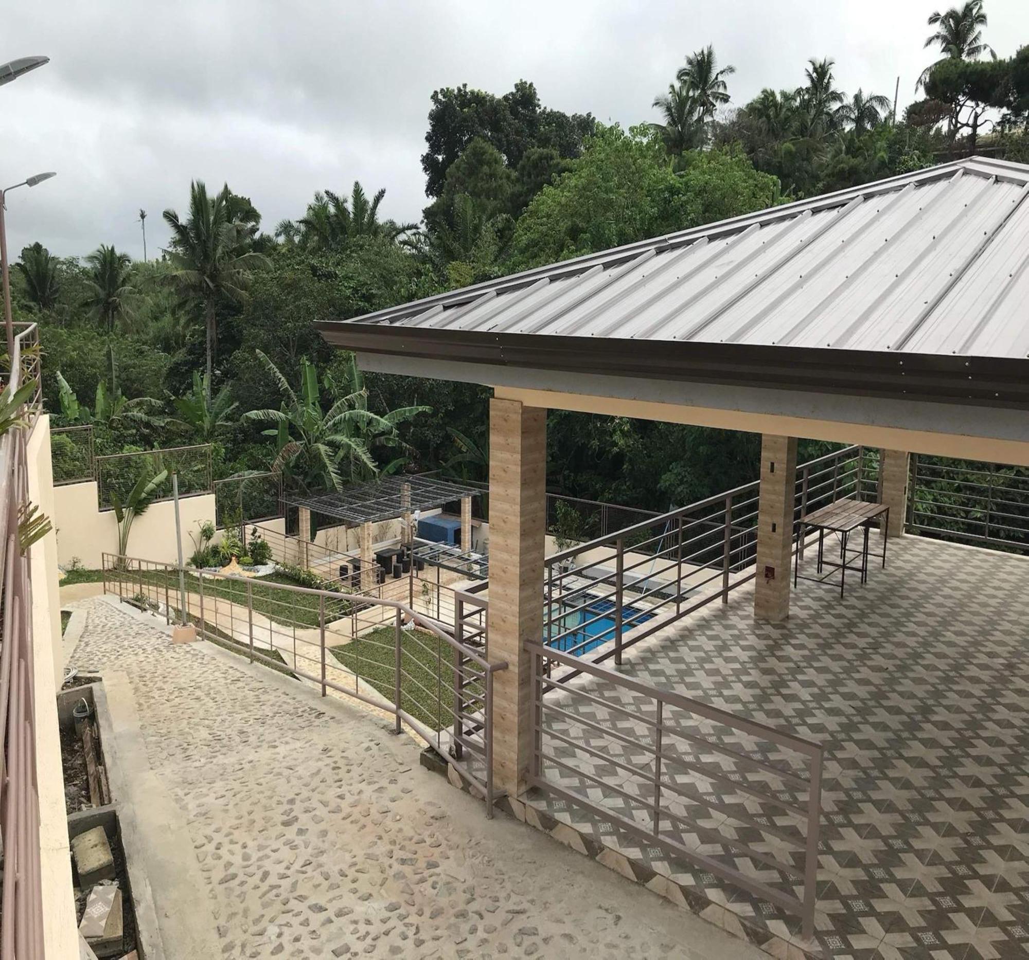 Oyo 1067 Villa Sofia At Silang Tagaytay City Exterior photo
