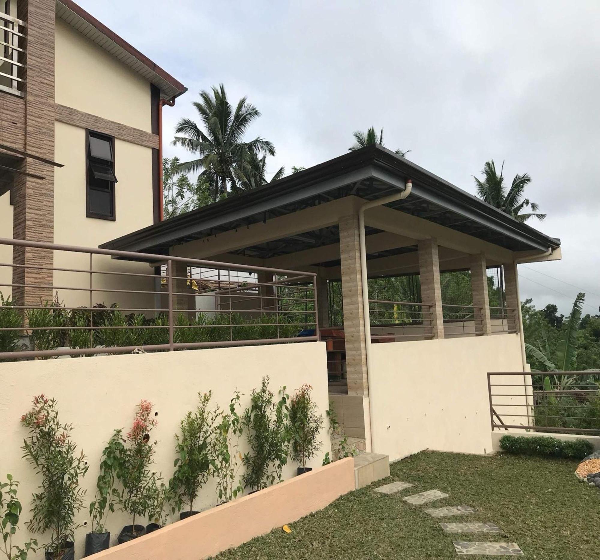Oyo 1067 Villa Sofia At Silang Tagaytay City Exterior photo