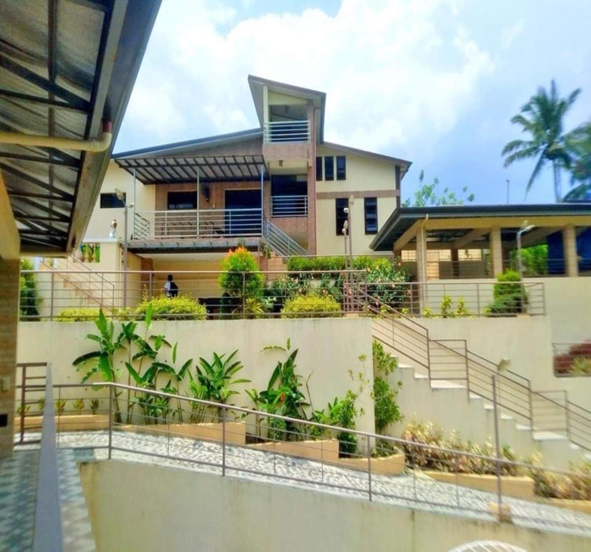 Oyo 1067 Villa Sofia At Silang Tagaytay City Exterior photo