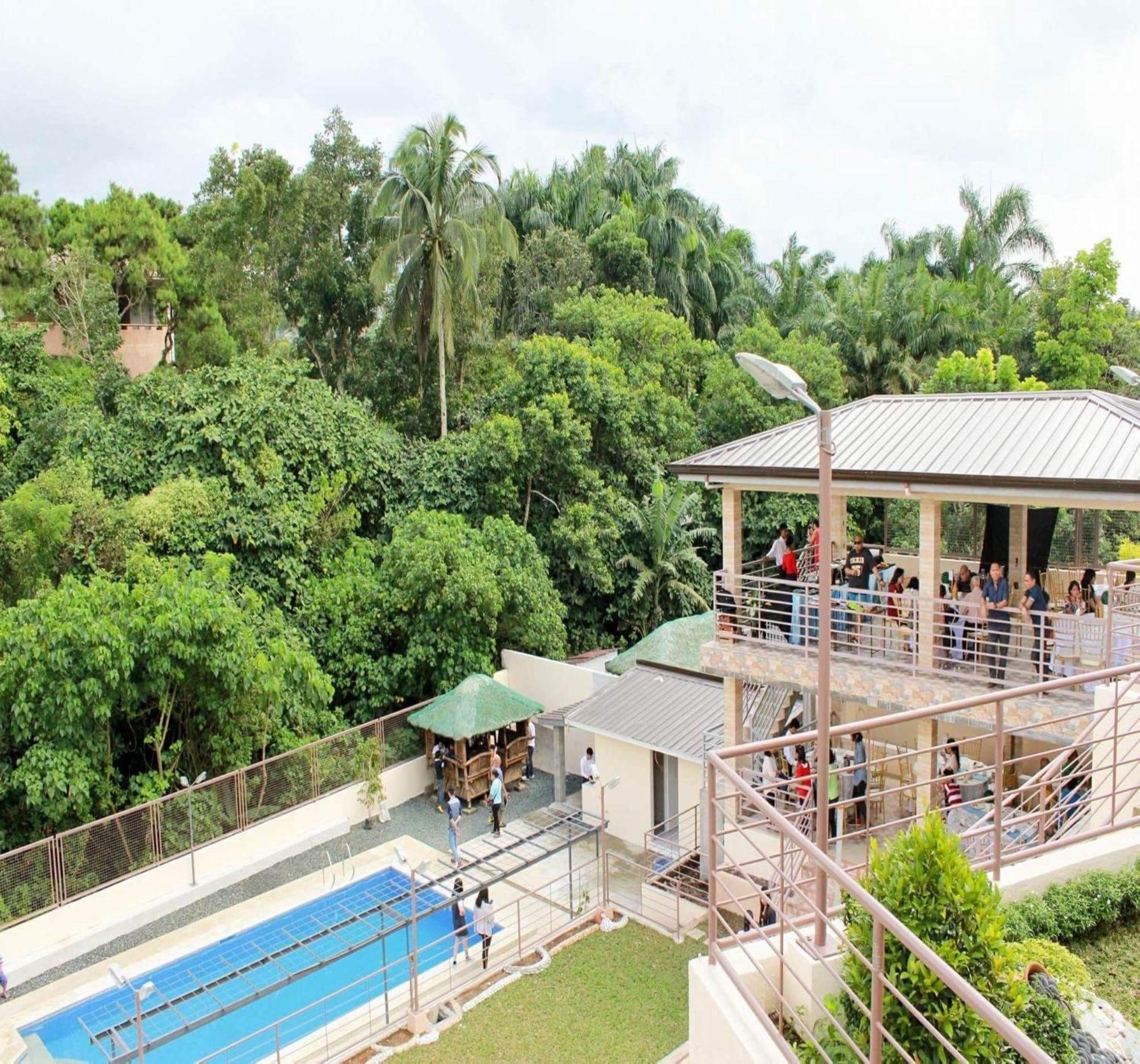 Oyo 1067 Villa Sofia At Silang Tagaytay City Exterior photo