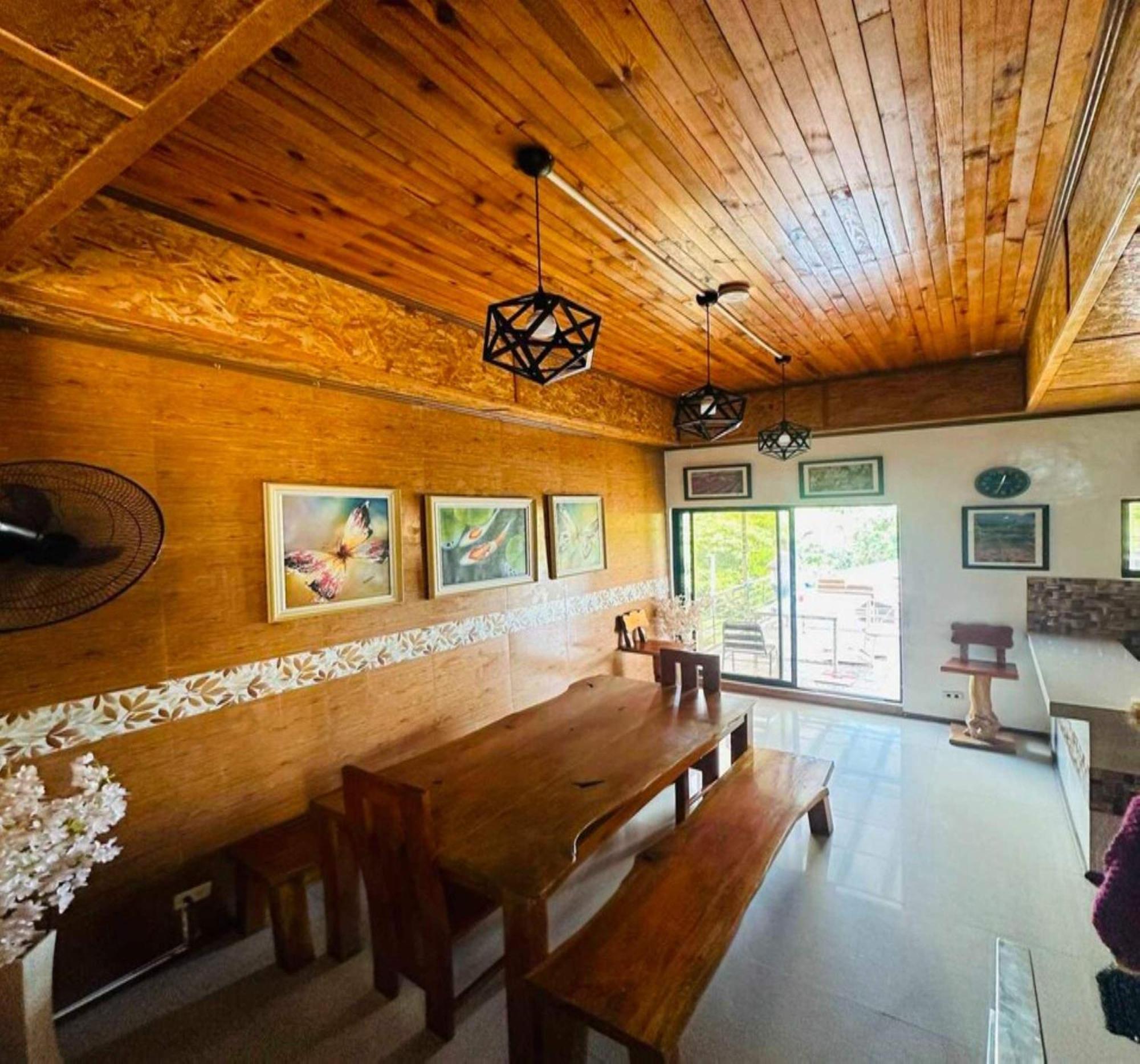 Oyo 1067 Villa Sofia At Silang Tagaytay City Exterior photo